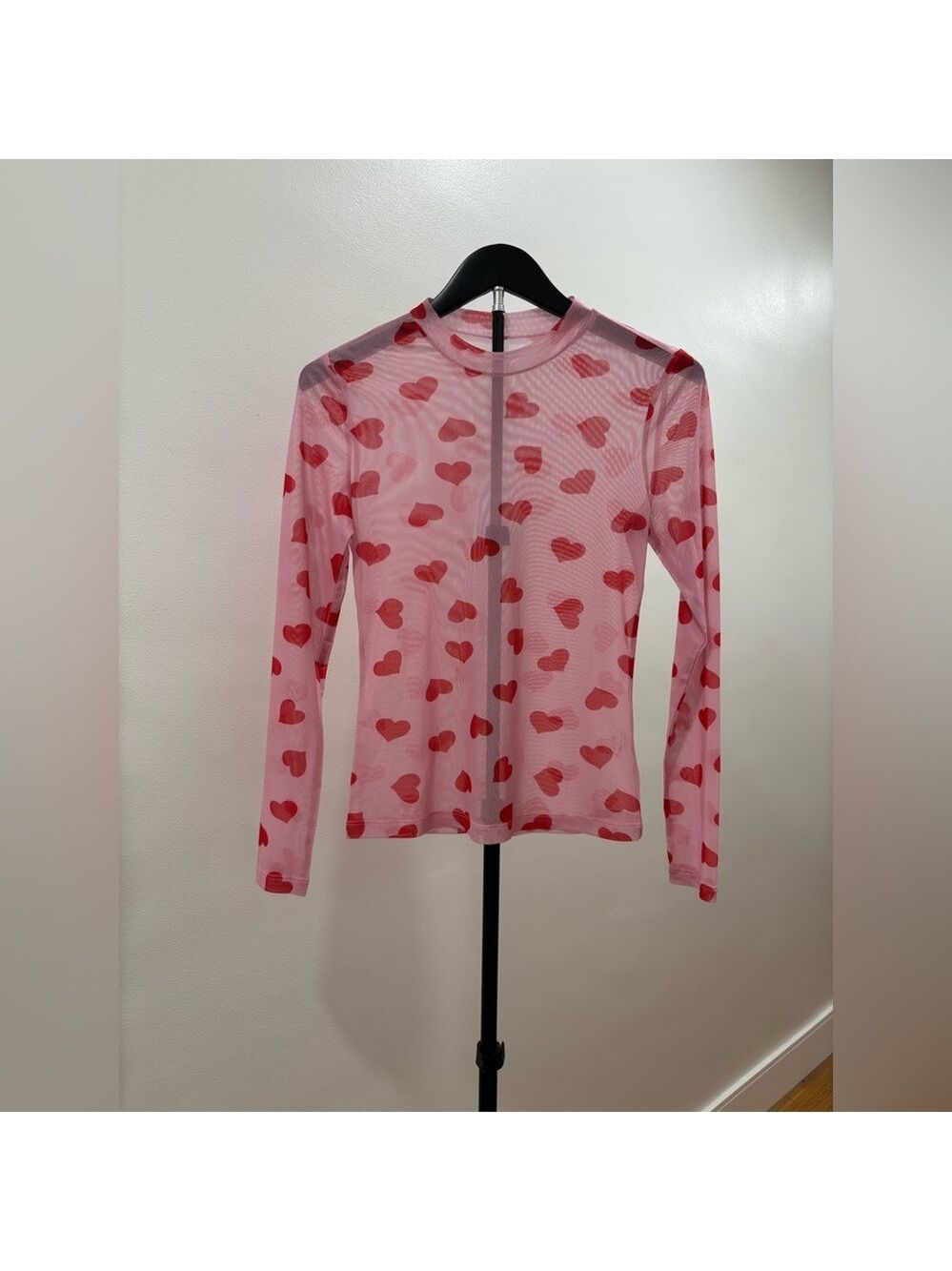 721. Sheer Pink Long-Sleeve Mesh Top With Red Heart Print
